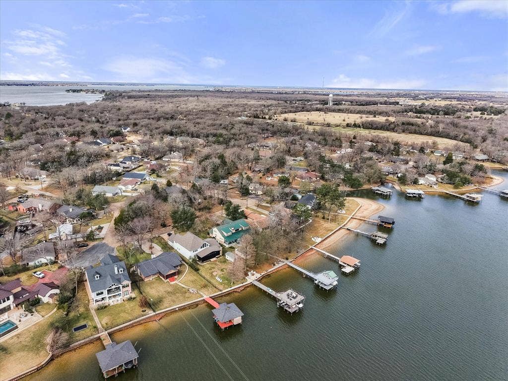110 Northwood Place, Enchanted Oaks, TX 75156 110 Northwood Place, Enchanted Oaks, TX 75156