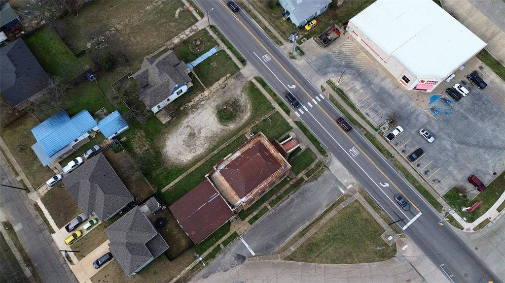 3907 Lee Street, Greenville, TX 75401 3907 Lee Street, Greenville, TX 75401