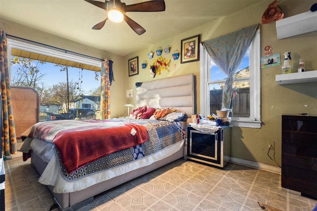 833 Dent Street, Garland, TX 75040 833 Dent Street, Garland, TX 75040