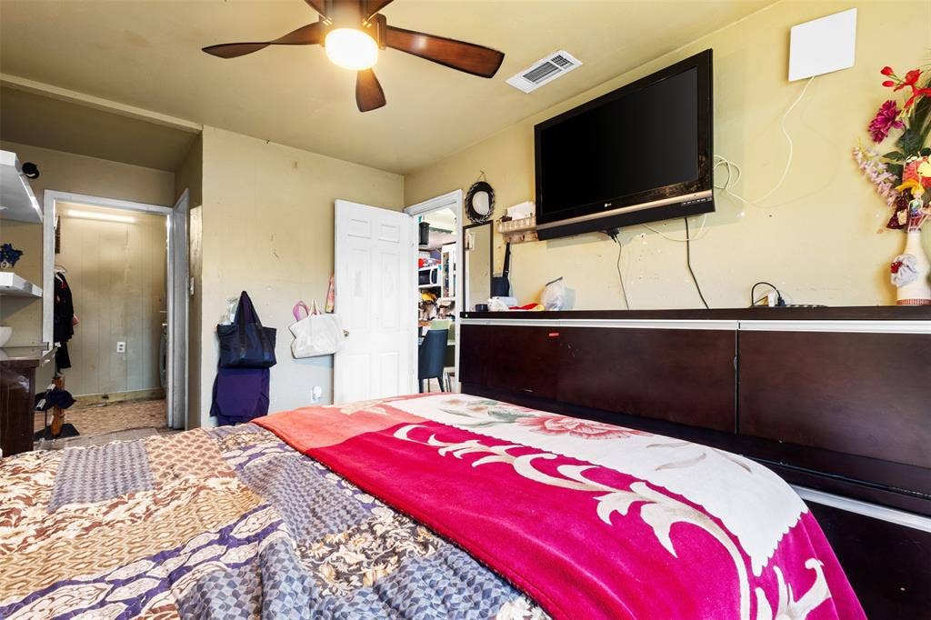 833 Dent Street, Garland, TX 75040 833 Dent Street, Garland, TX 75040