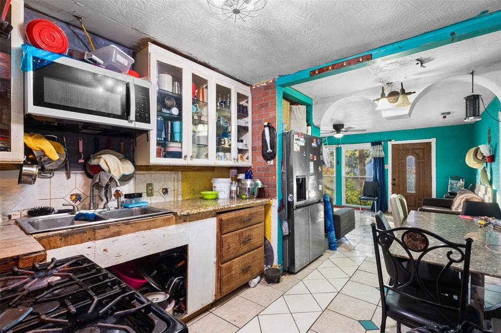 833 Dent Street, Garland, TX 75040 833 Dent Street, Garland, TX 75040