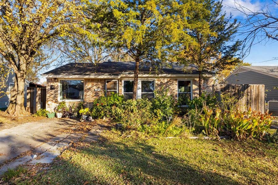 Property photo for 833 Dent Street, Garland, TX