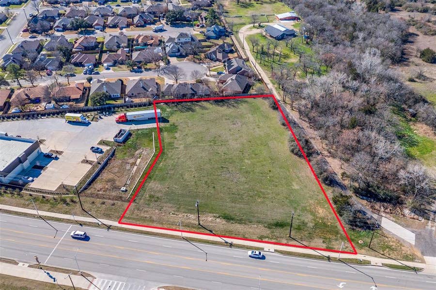 Property photo for 5130 E Mckinney Street, Denton, TX