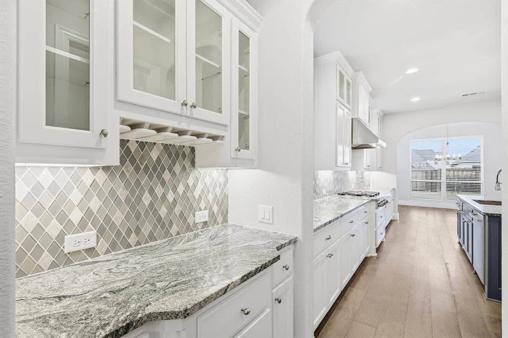3860 Dewberry Lane, Prosper, TX 75078 Butlers Pantry