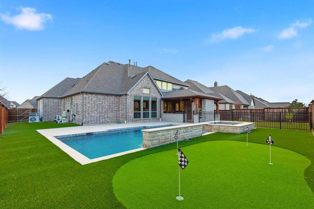 3860 Dewberry Lane, Prosper, TX 75078 Putting green