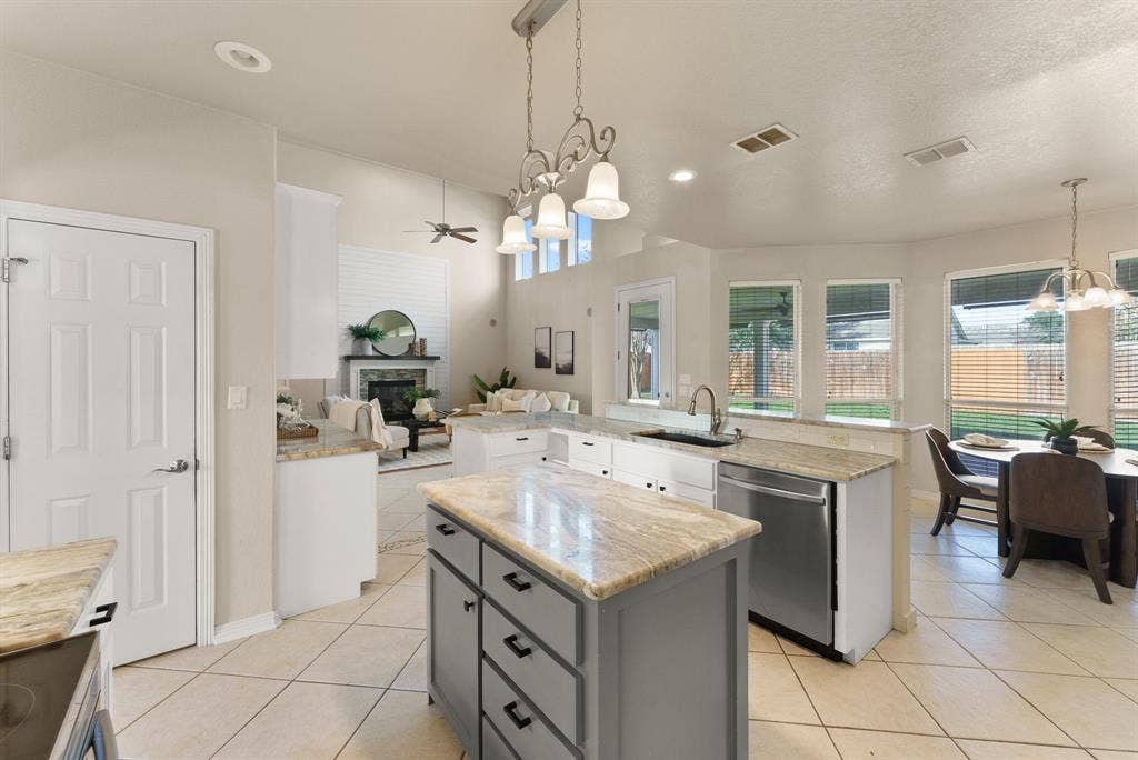 4012 Creekview Trail, Temple, TX 76504 4012 Creekview Trail, Temple, TX 76504