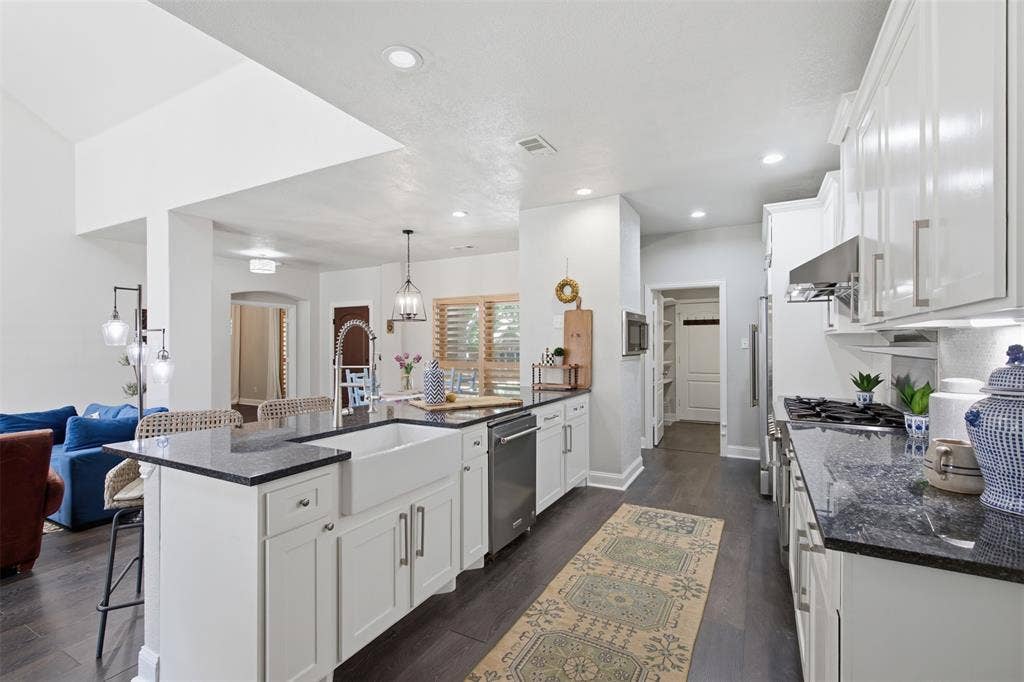 2644 Fairway Ridge Drive, McKinney, TX 75072 2644 Fairway Ridge Drive, McKinney, TX 75072