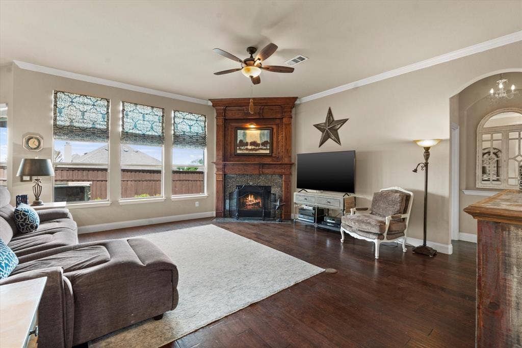 633 Stevenson Drive, Fate, TX 75087 633 Stevenson Drive, Fate, TX 75087