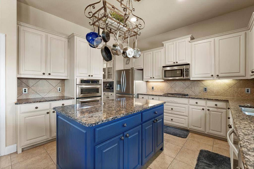 633 Stevenson Drive, Fate, TX 75087 633 Stevenson Drive, Fate, TX 75087