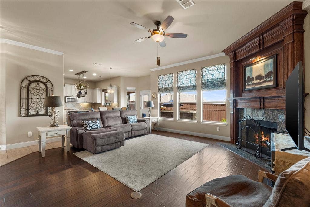 633 Stevenson Drive, Fate, TX 75087 633 Stevenson Drive, Fate, TX 75087