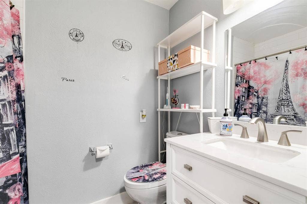 4347 Dickason Avenue, #111, Dallas, TX 75219