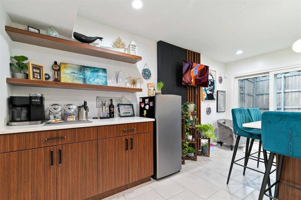 4347 Dickason Avenue, #111, Dallas, TX 75219