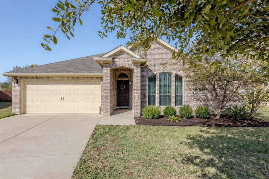 Property photo for 512 Jennie Marie Circle, Ferris, TX