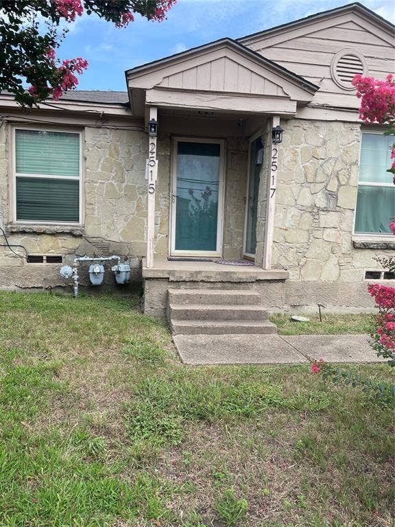 Property photo for 2517 Amelia, Dallas, TX