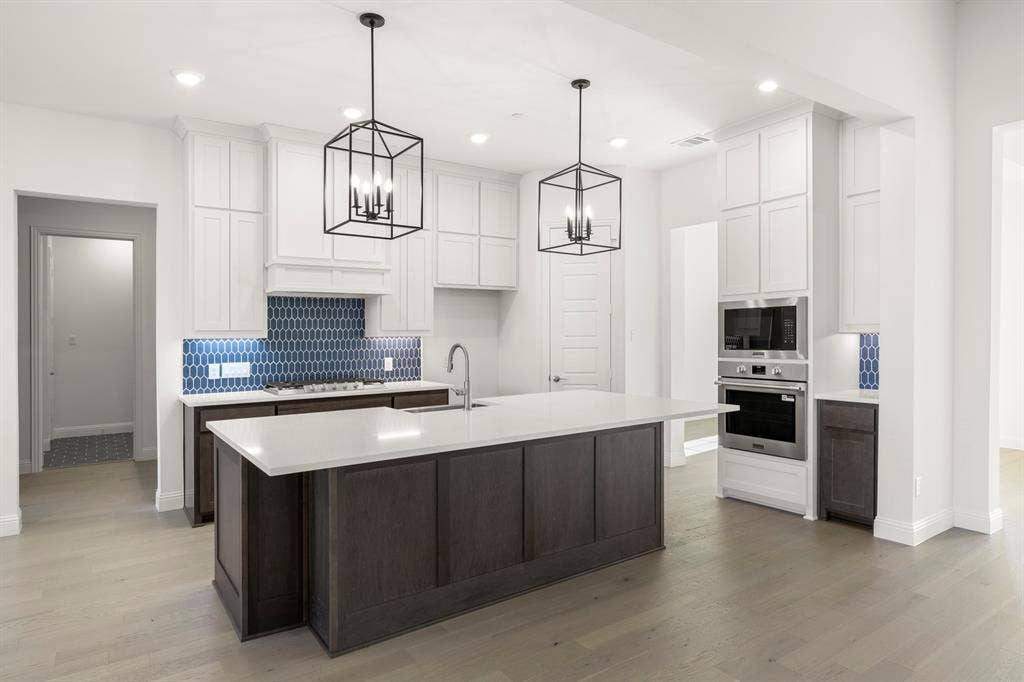 473 Flor Drive, Sunnyvale, TX 75182 12. 473 Flor - Kitchen (2)