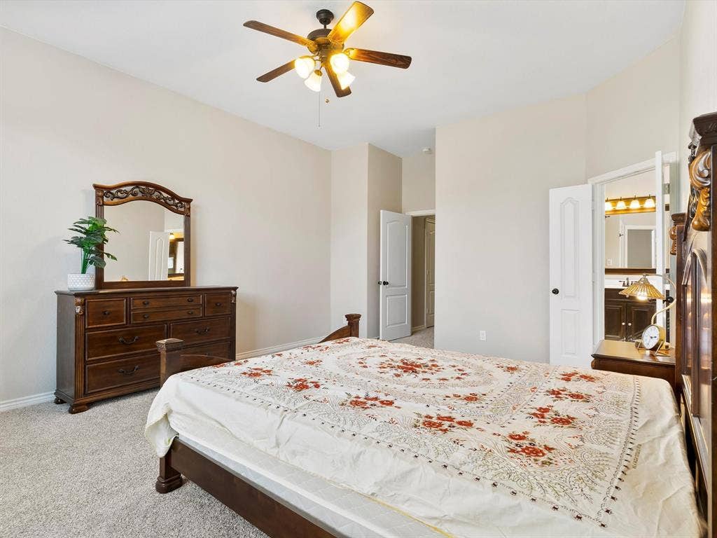 4925 Breezewind Lane, Fort Worth, TX 76123 4925 Breezewind Lane, Fort Worth, TX 76123