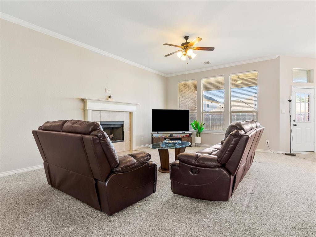 4925 Breezewind Lane, Fort Worth, TX 76123 4925 Breezewind Lane, Fort Worth, TX 76123
