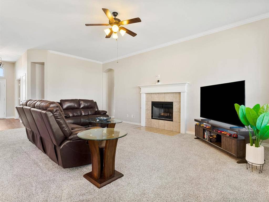 4925 Breezewind Lane, Fort Worth, TX 76123 4925 Breezewind Lane, Fort Worth, TX 76123