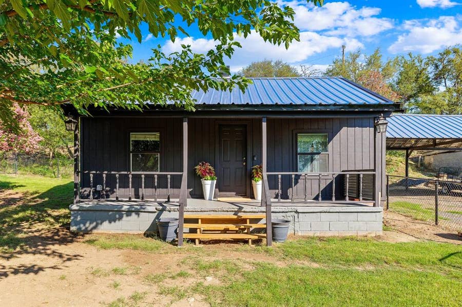Property photo for 1550 S Stewart Street, Azle, TX