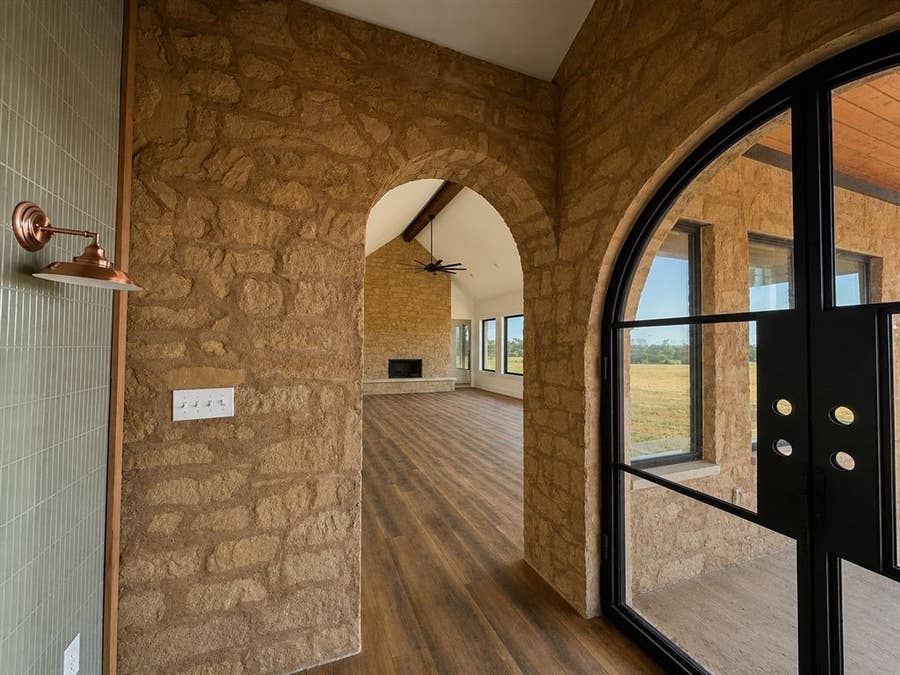 Property photo for 7001 Old McGregor-Crawford Road, Crawford, TX
