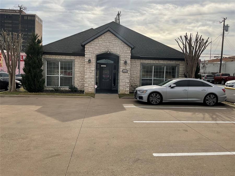 Property photo for 206 Sunset Avenue, Dallas, TX