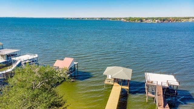 Property photo for 6209 Point La Vista Drive, Malakoff, TX