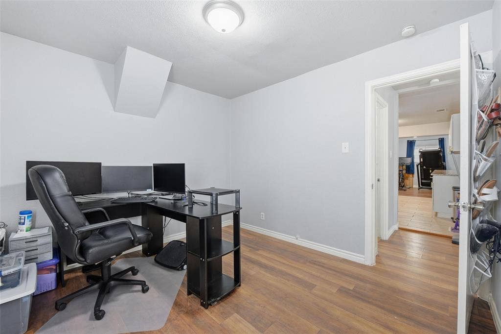 1818 Reever Street, Arlington, TX 76010 1818 Reever Street, Arlington, TX 76010
