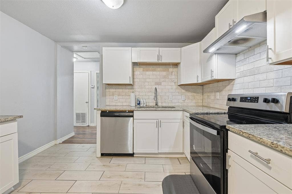 1818 Reever Street, Arlington, TX 76010 1818 Reever Street, Arlington, TX 76010