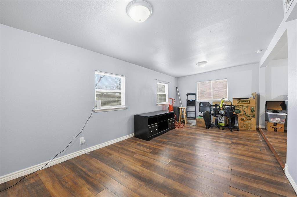 1818 Reever Street, Arlington, TX 76010 1818 Reever Street, Arlington, TX 76010