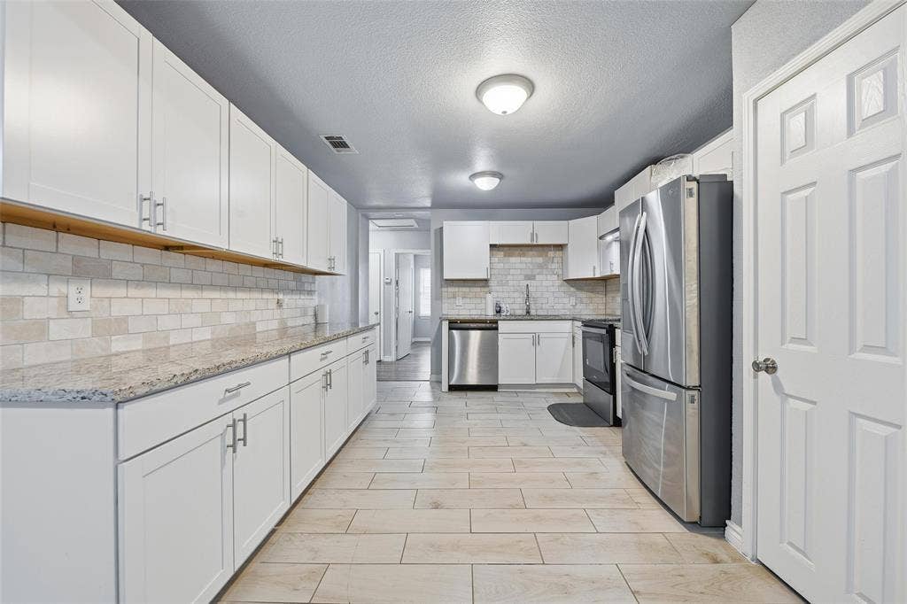 1818 Reever Street, Arlington, TX 76010 1818 Reever Street, Arlington, TX 76010