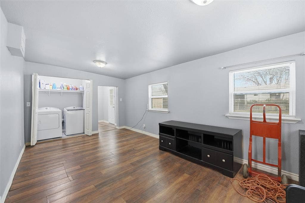 1818 Reever Street, Arlington, TX 76010 1818 Reever Street, Arlington, TX 76010