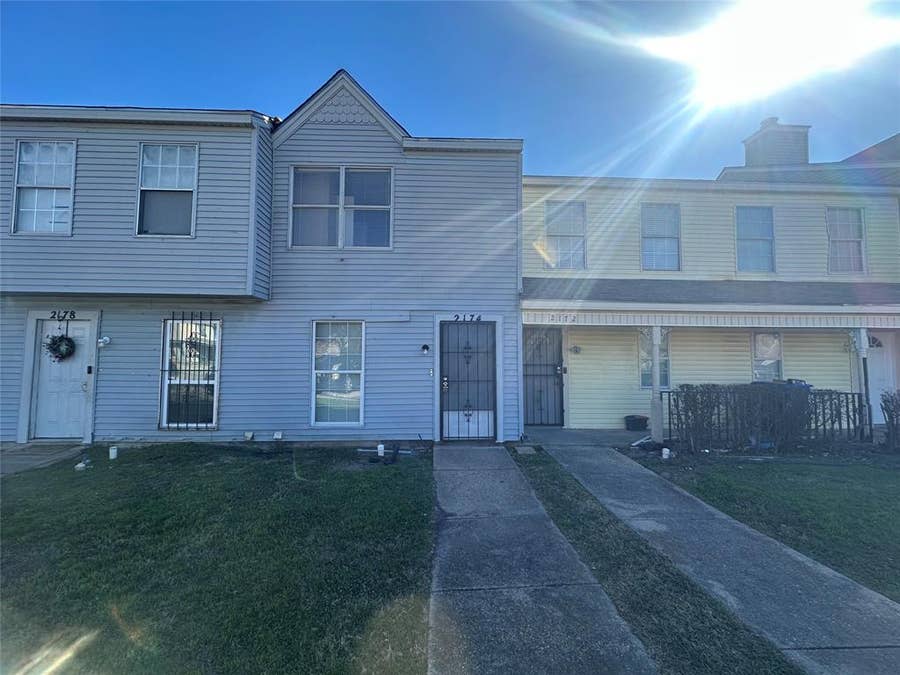 Property photo for 2174 Aspen Drive, Dallas, TX