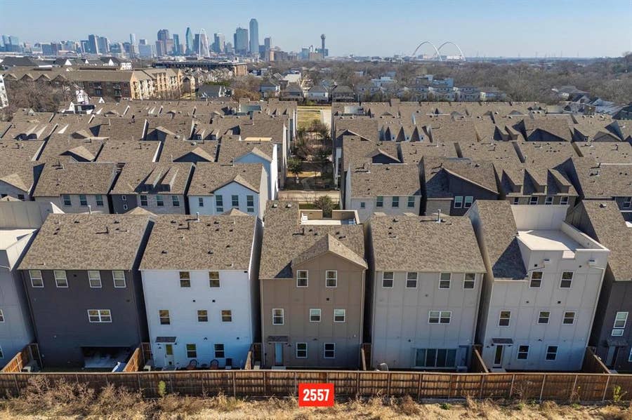 Property photo for 2557 Carmelita Street, Dallas, TX