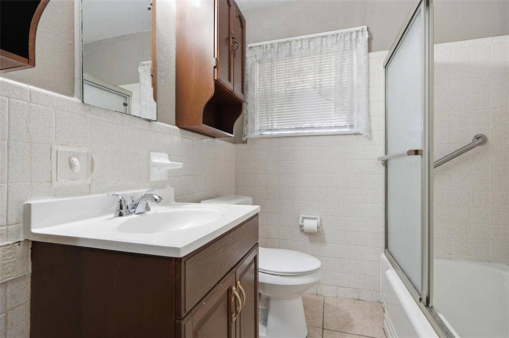 3820 Hiland Drive, Beverly Hills, TX 76711 3820 Hiland Drive, Beverly Hills, TX 76711