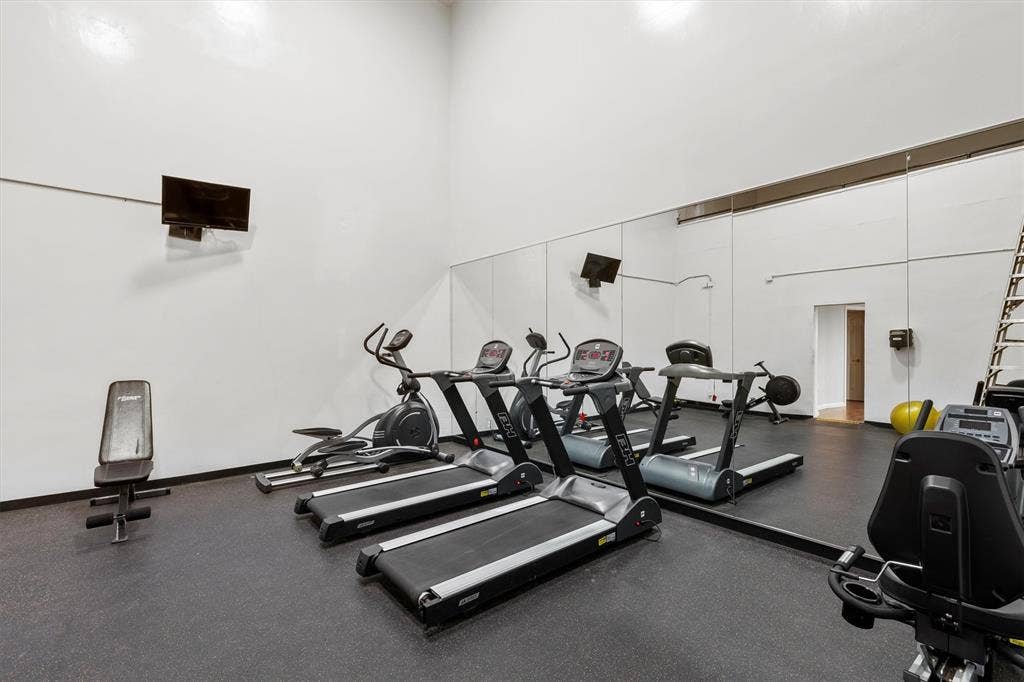 5840 Spring Valley Road, #912, Dallas, TX 75254