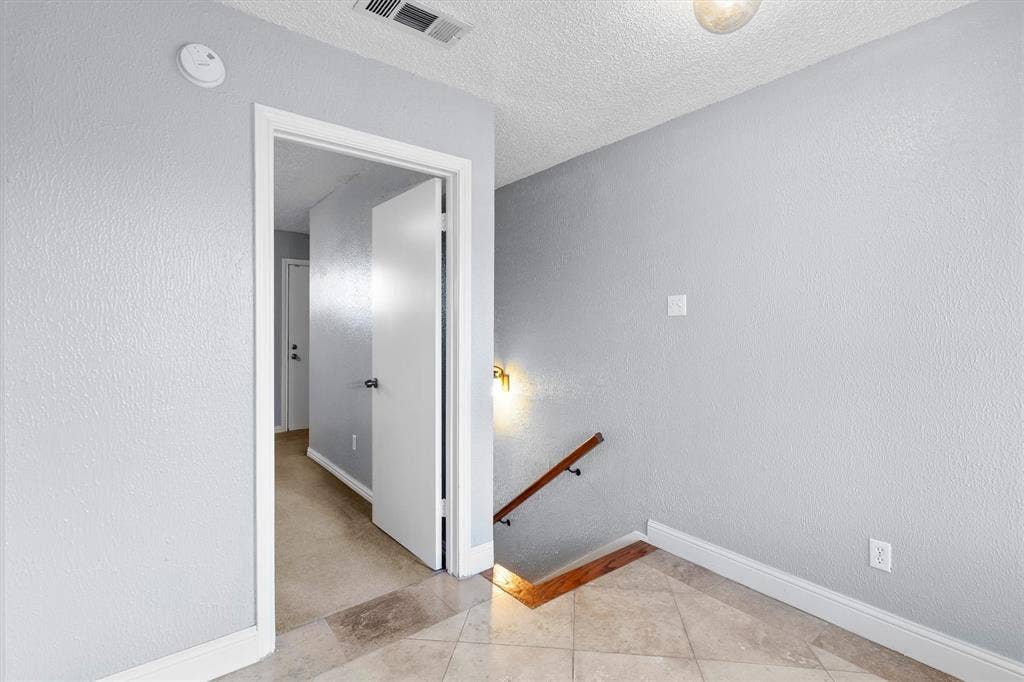 5840 Spring Valley Road, #912, Dallas, TX 75254