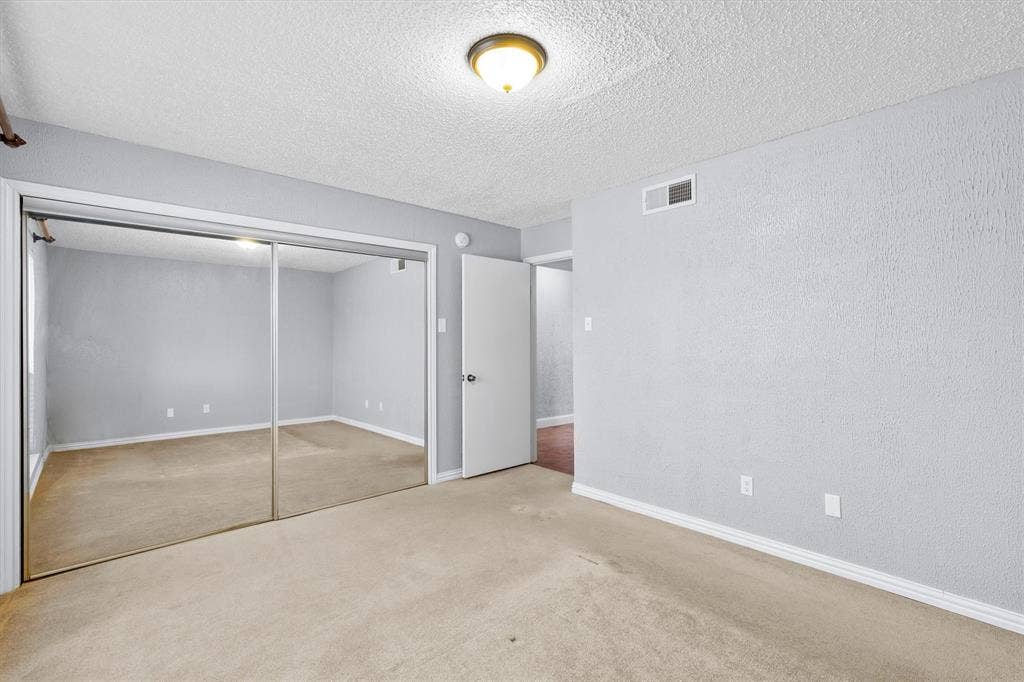 5840 Spring Valley Road, #912, Dallas, TX 75254