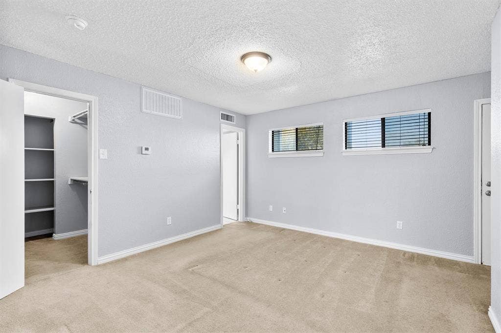 5840 Spring Valley Road, #912, Dallas, TX 75254