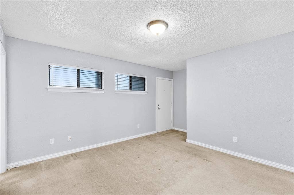 5840 Spring Valley Road, #912, Dallas, TX 75254