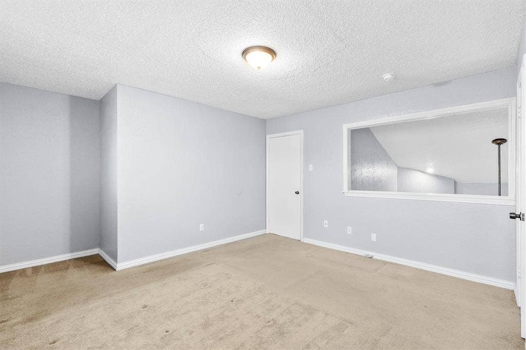 5840 Spring Valley Road, #912, Dallas, TX 75254