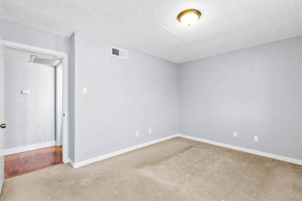 5840 Spring Valley Road, #912, Dallas, TX 75254