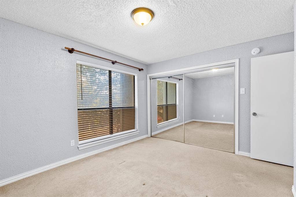 5840 Spring Valley Road, #912, Dallas, TX 75254