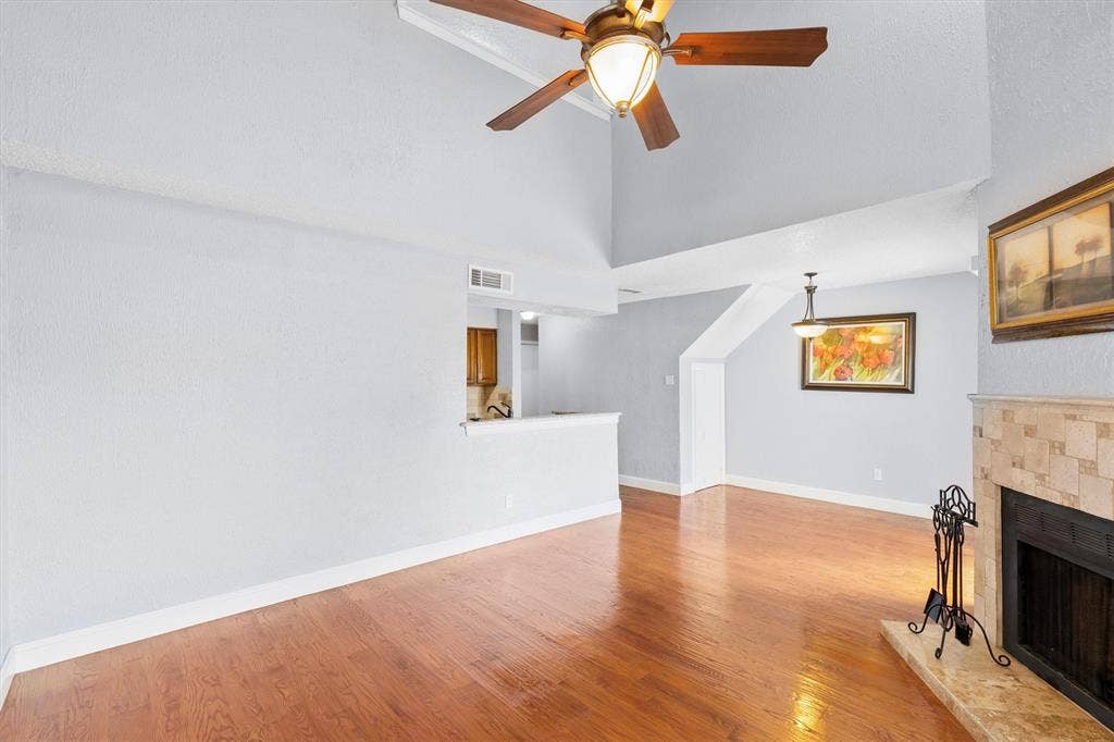 5840 Spring Valley Road, #912, Dallas, TX 75254