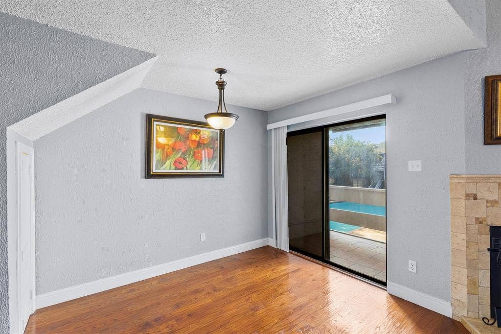 5840 Spring Valley Road, #912, Dallas, TX 75254