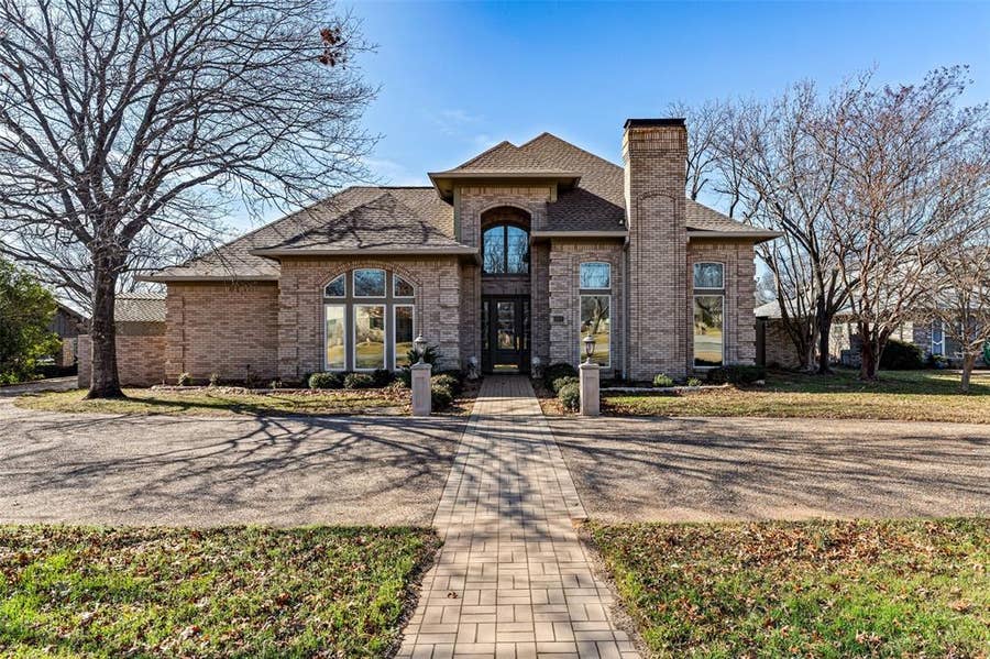 Property photo for 8908 Brierfield Road, Granbury, TX