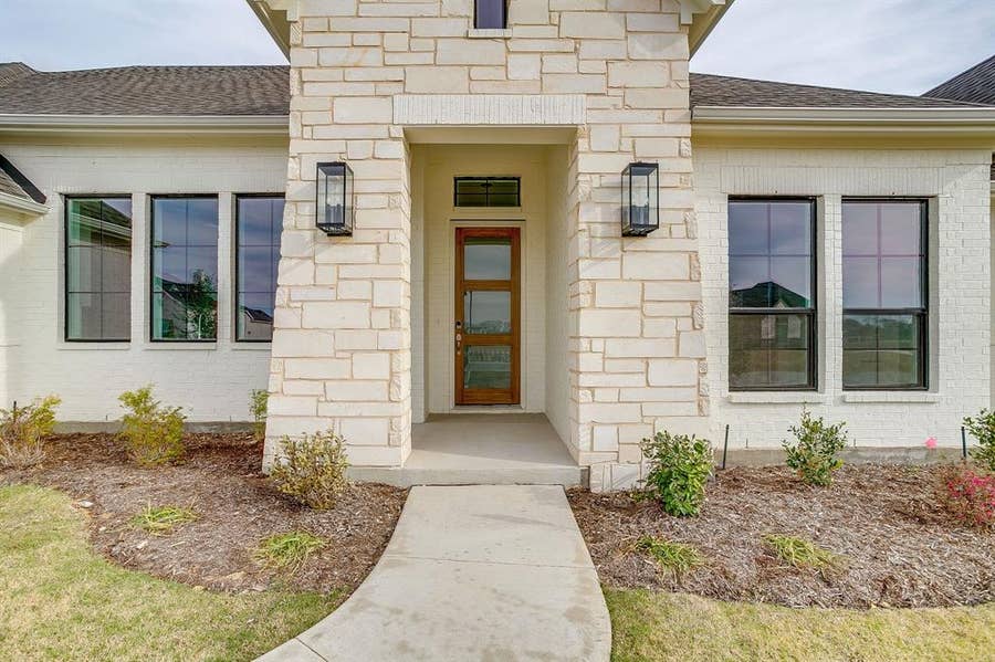 Property photo for 137 Aiden Drive, Waxahachie, TX
