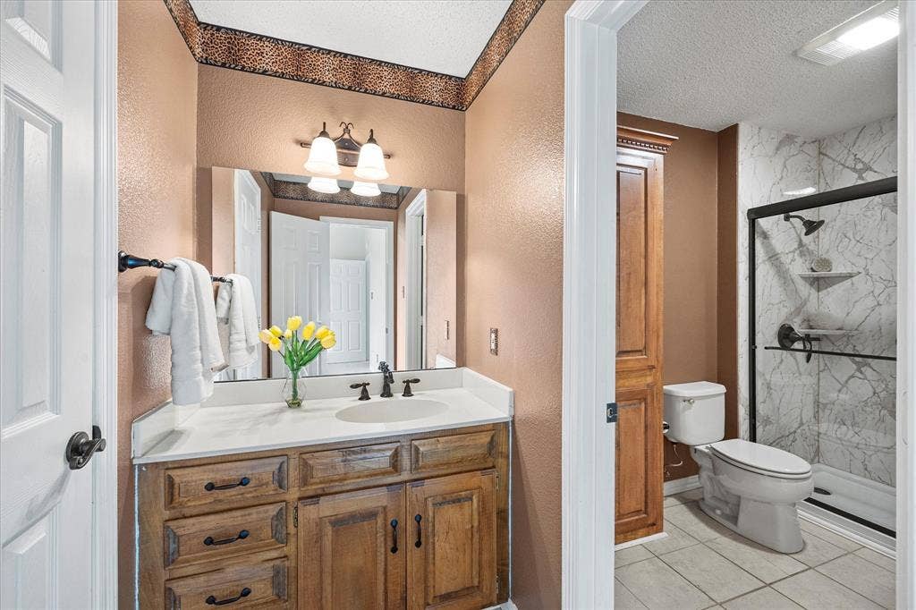 820 Windlake Circle, Heath, TX 75032 820 Windlake Circle, Heath, TX 75032