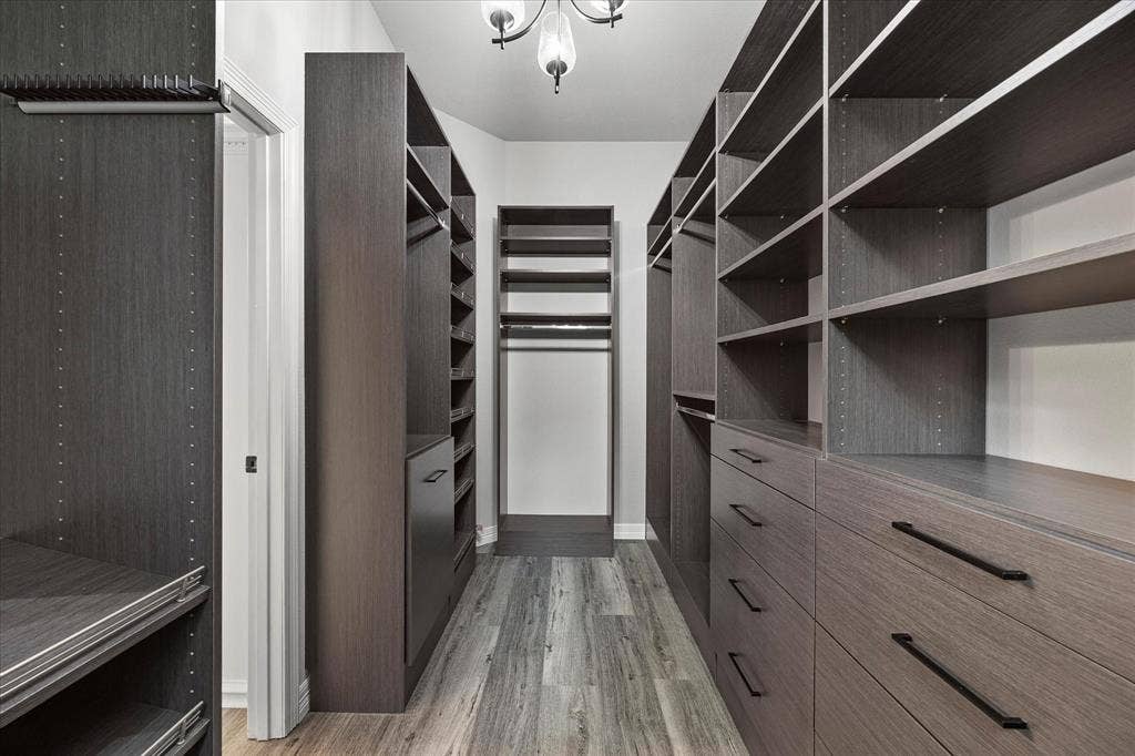 820 Windlake Circle, Heath, TX 75032 Custom Closet in Primary