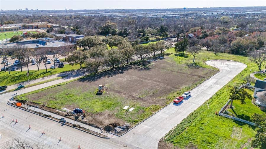 Property photo for 1604-1628 Rosetree Lane, Carrollton, TX