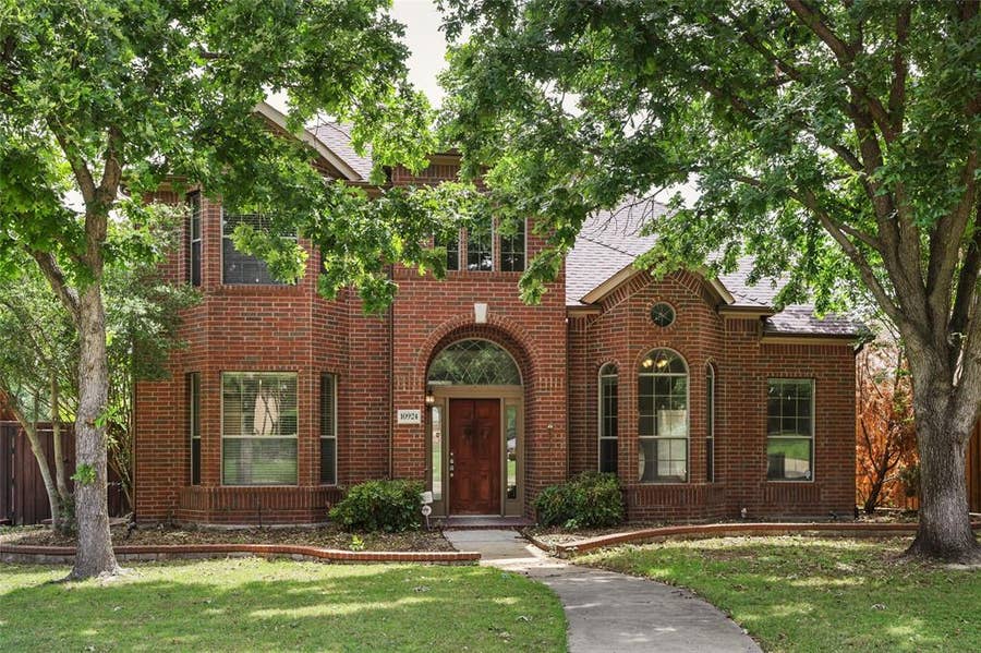 Property photo for 10924 Coralberry Drive, Frisco, TX